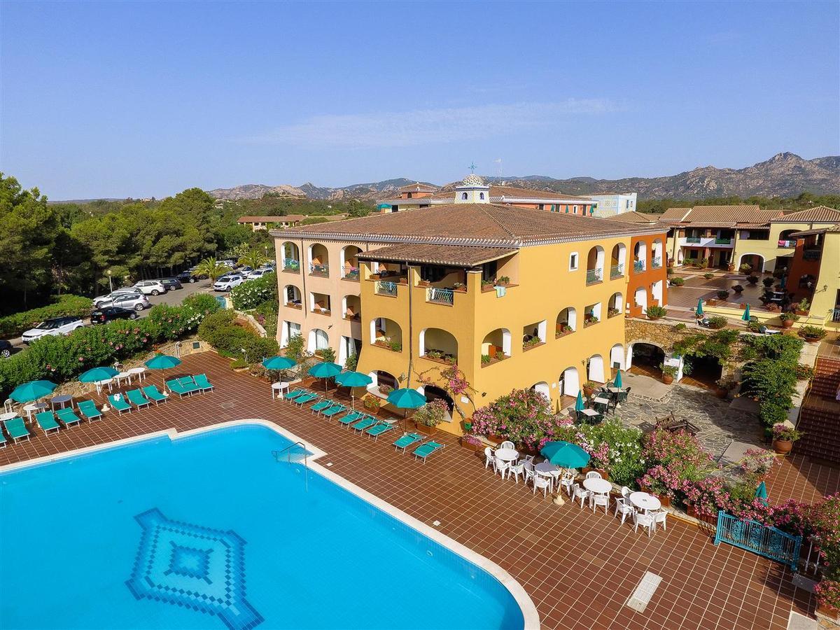 Nicolaus Club Torre Moresca Орозеи Экстерьер фото